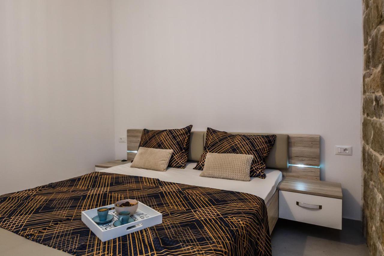 Angels-Split **** Apartamento Exterior foto